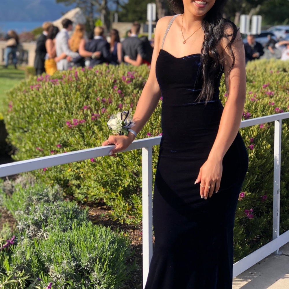 NAVY BLUE VELVET PROM DRESS